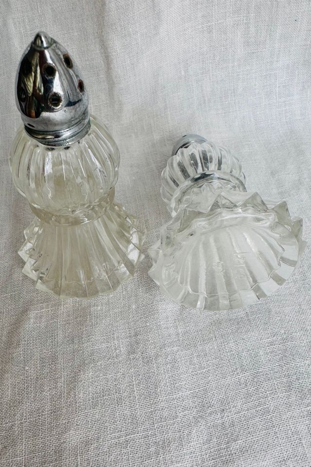Vintage 1950’s Irice NY Glass Tassel Salt and Pepper Shakers Selected by KA.TL.AK #2