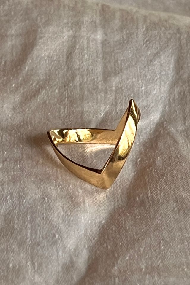 Vintage 14K Gold V Ring  Selected by Anna Corinna #1
