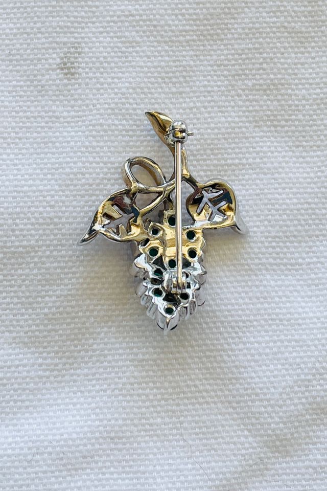 Vintage 1970's Holly Leaf Pin Selected by FernMercantile #2