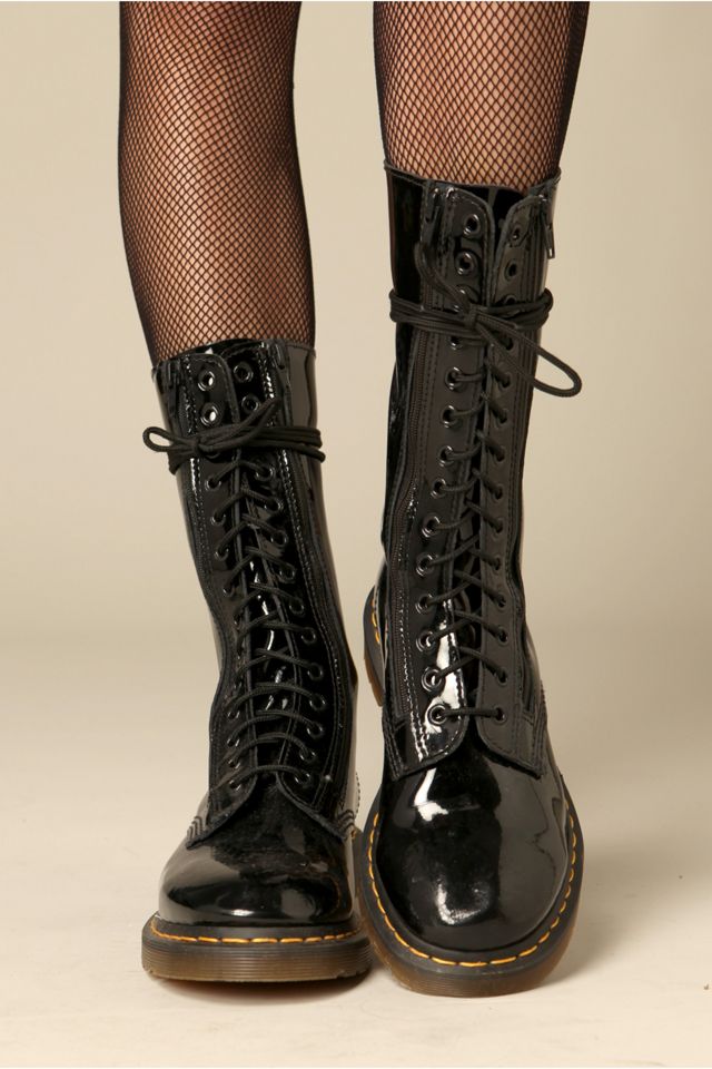 Dr martens 14 shop eye zip boot