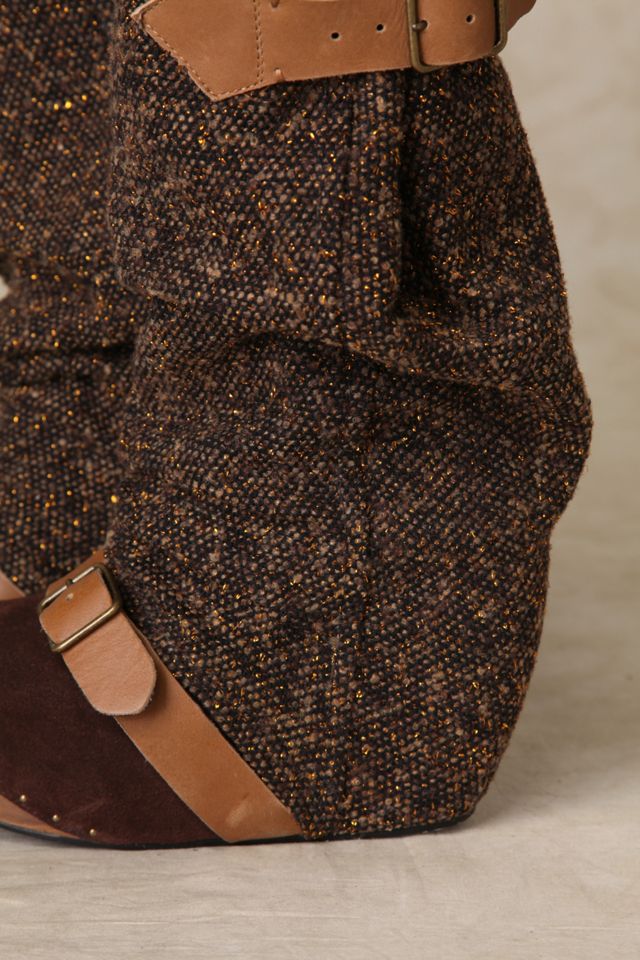 Longer Lashes Clog Boot #4