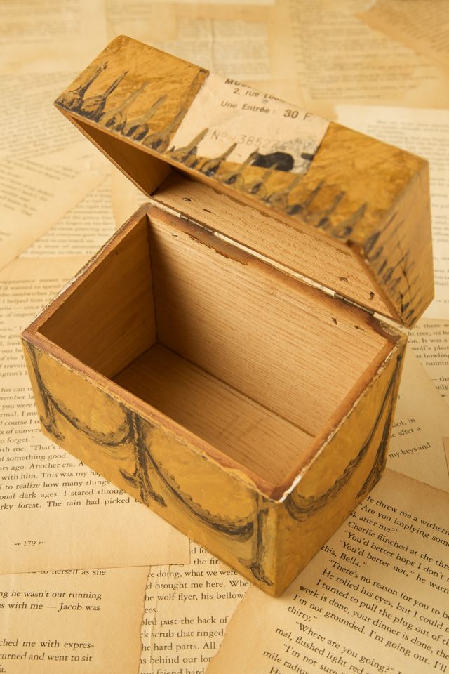 Vintage Paper Jewelry Box #1