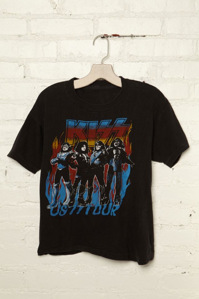 Kiss Cropped Graphic Band T-Shirt