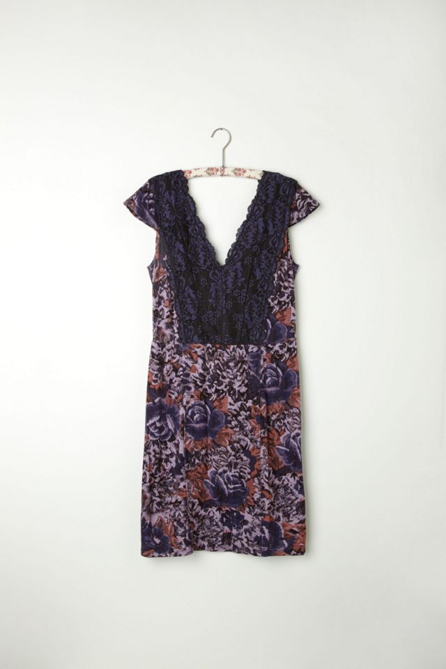 Galloon Plunge Neckline Capsleeve Bodycon #5