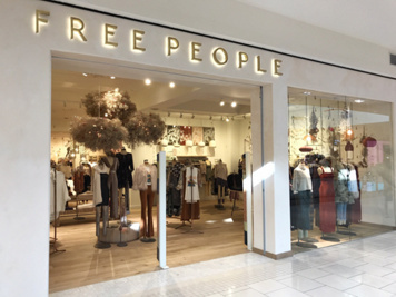 Urban Outfitters goes all in in Miami: opens new Free People store in  Aventura Mall