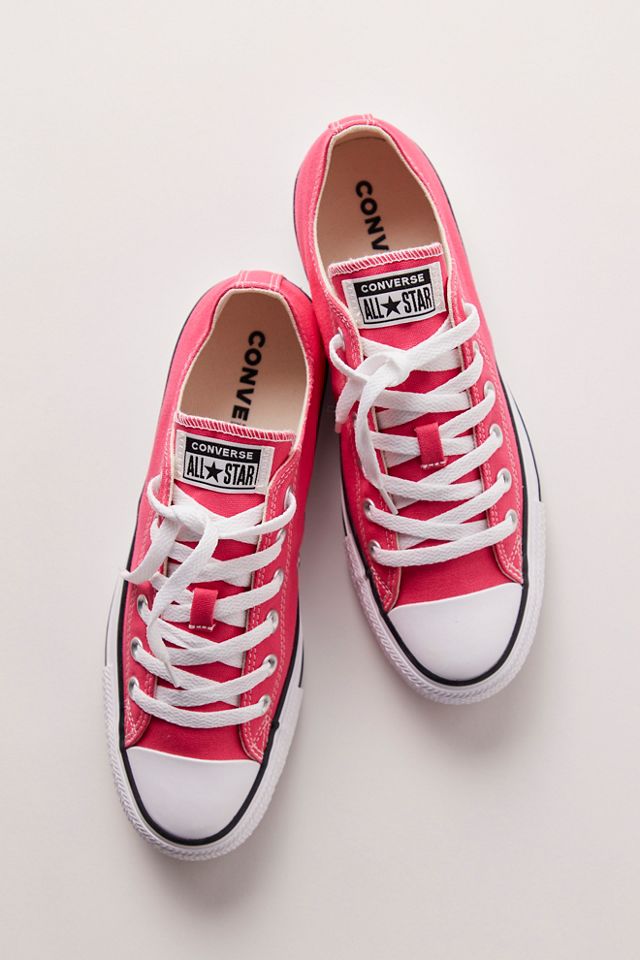 Converse women's chuck taylor deals low top sneaker