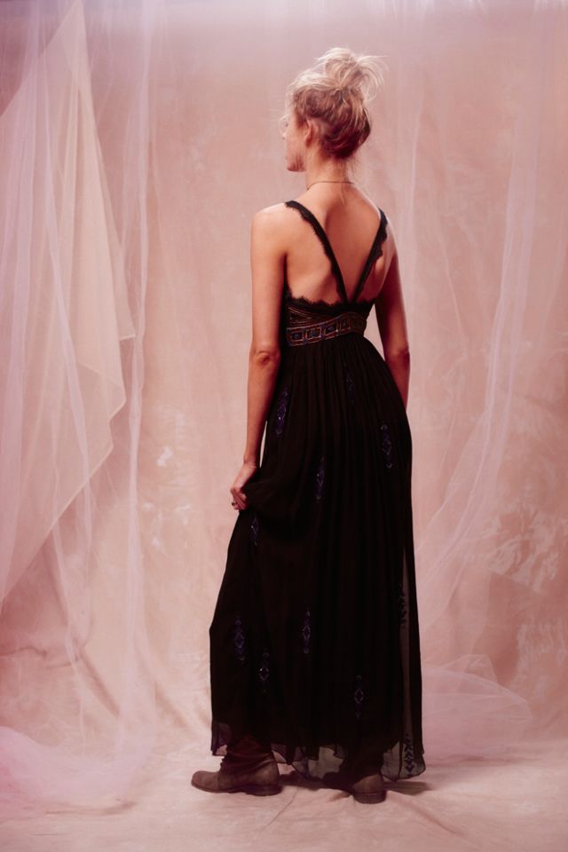 Artemis Maxi #1