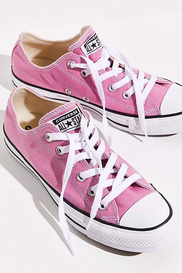 Converse Chuck Taylor All Star Low-top  Sneakers In Magic Flamingo