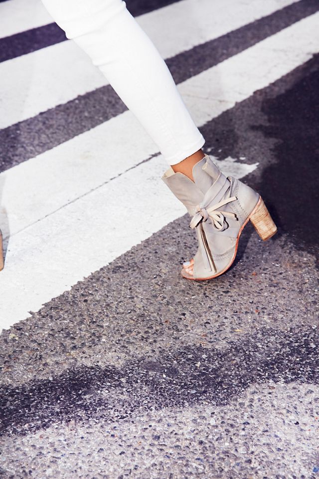 Daydream Heel Boot