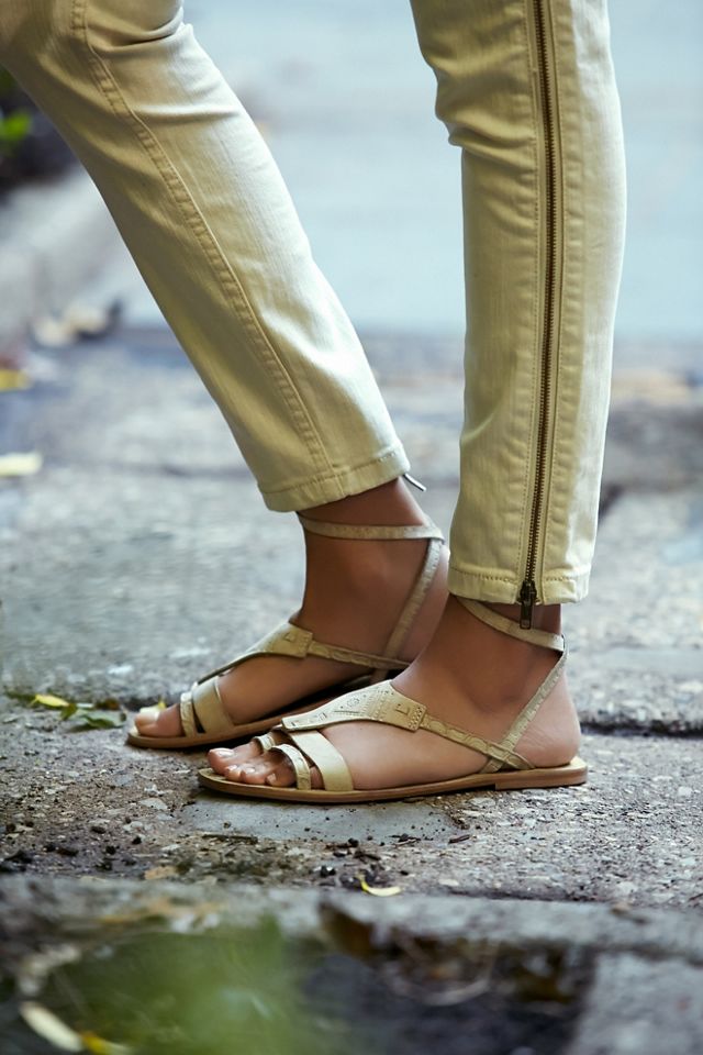 Free people hot sale flat sandals