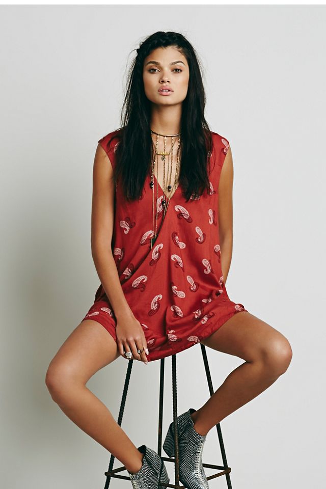 knee length dresses for ladies Azulu Jagger Scalloped Strapless Linen Mini Dress