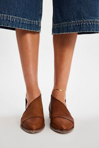 Royale Flat