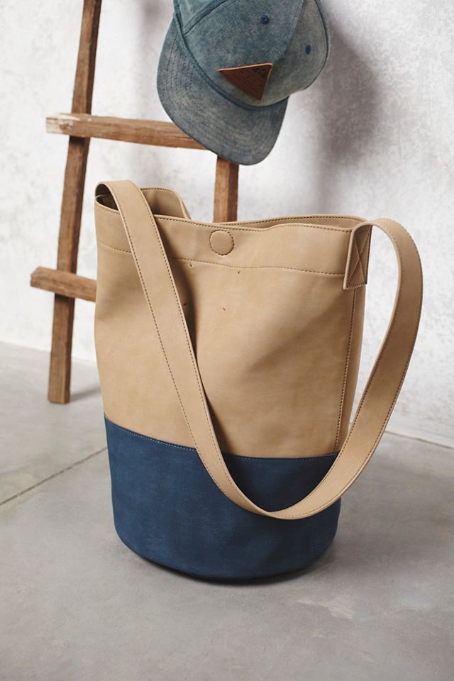 Victory Bucket Bag #1