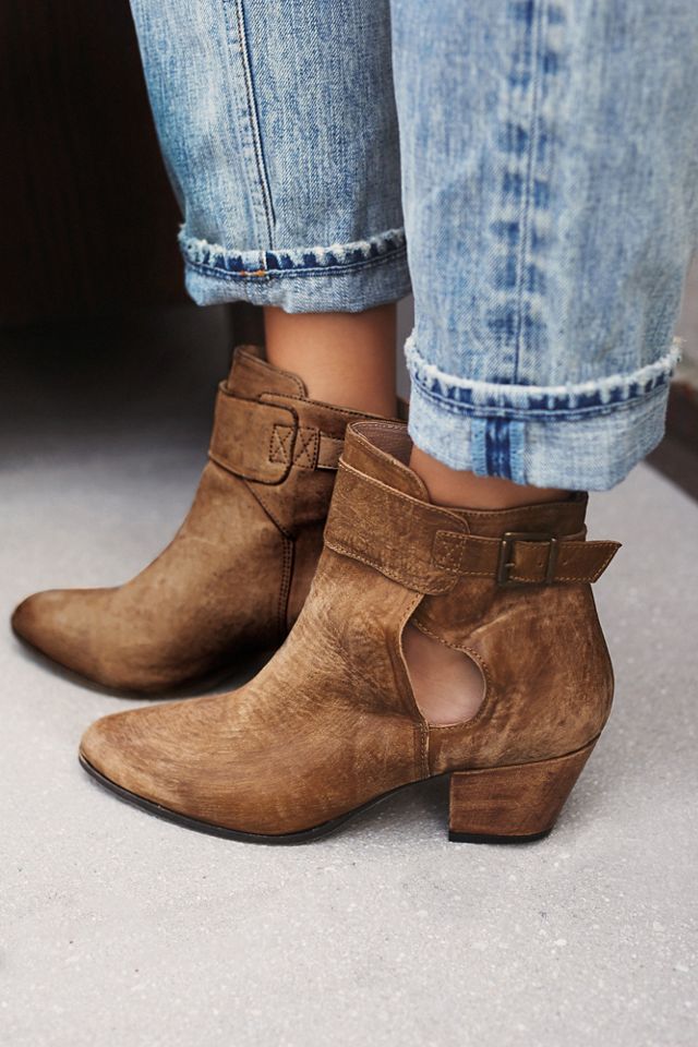 Belleville Ankle Boot