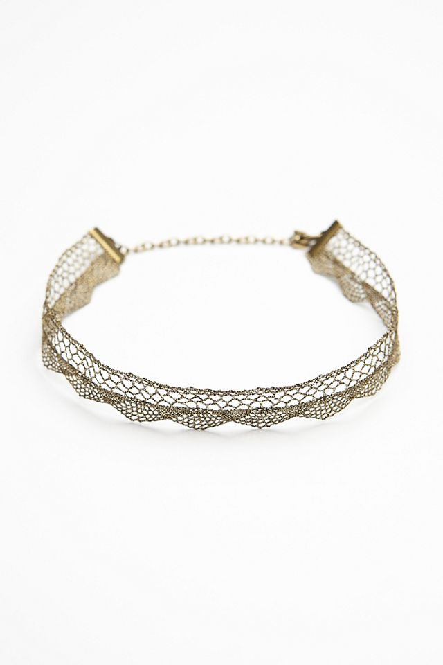 Aris Lace Choker #1