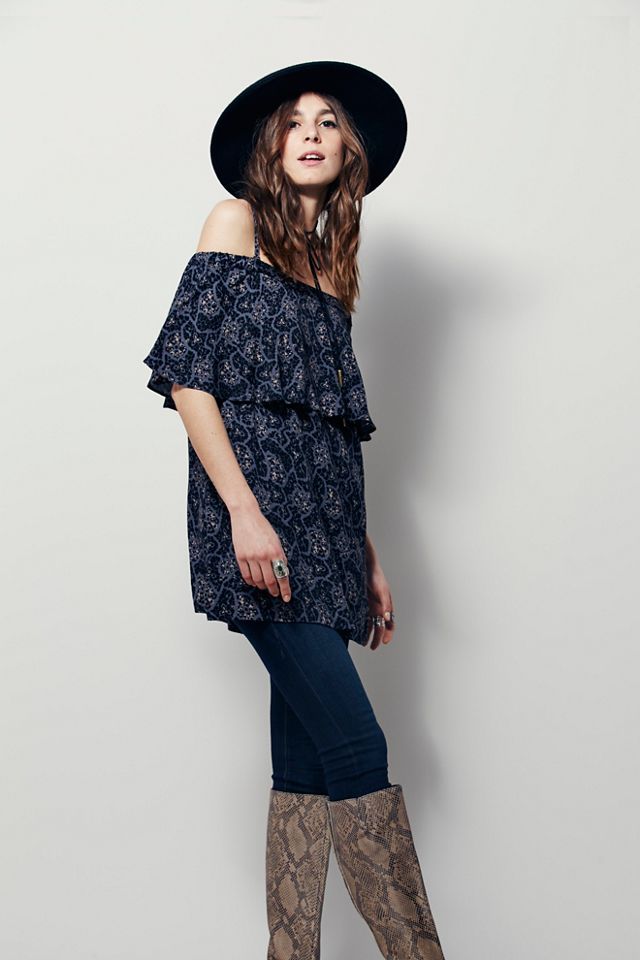 Casablanca Nights Off the Shoulder Top