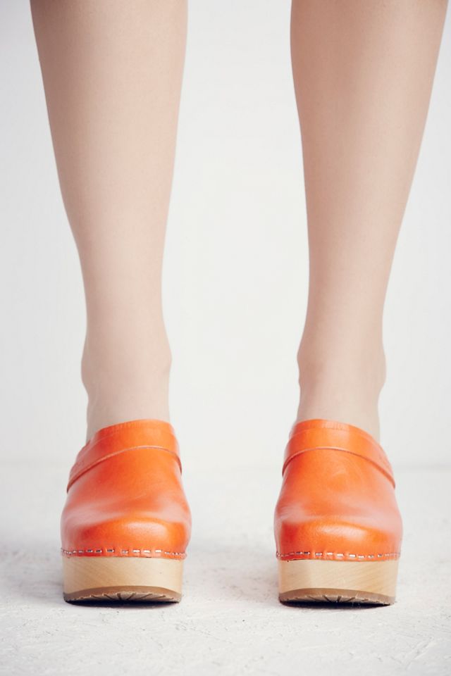 Louise Clog #2