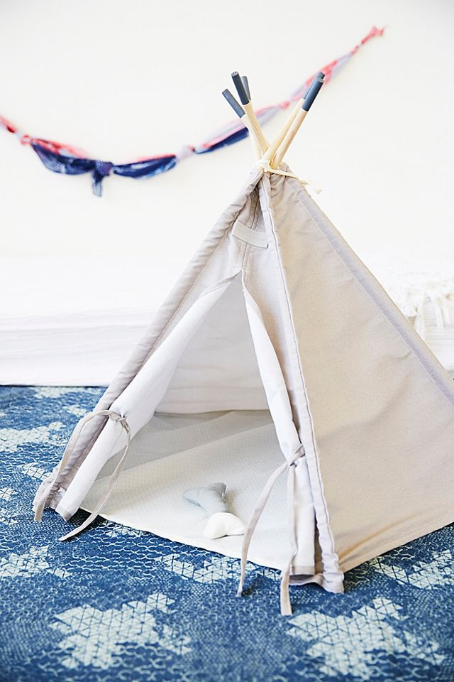 Canvas Pet Teepee #1