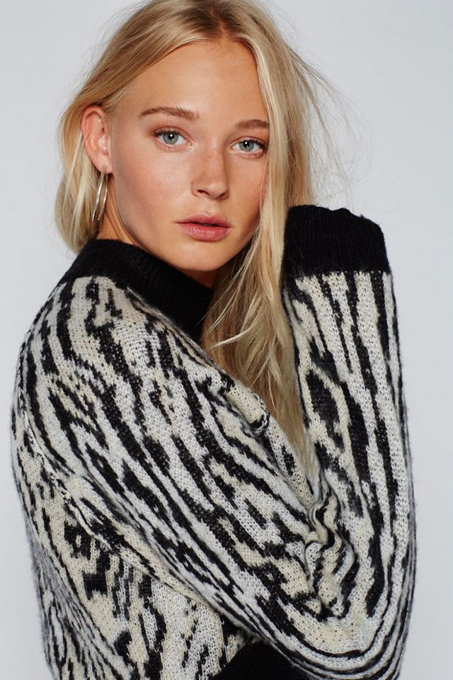 Leave Me Wild Pullover #4