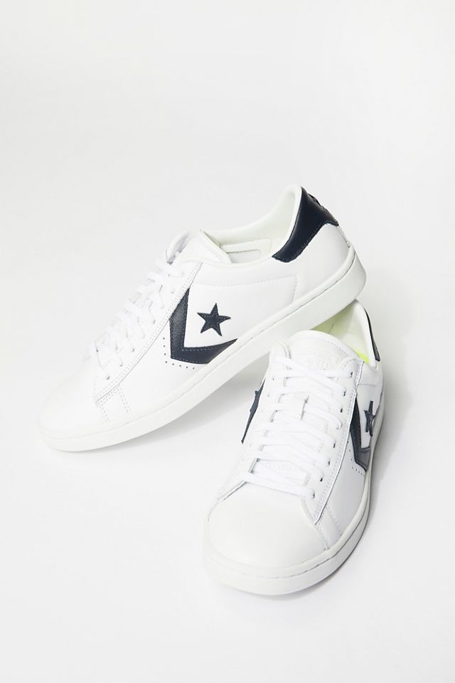 Gemma Low-Top Sneaker