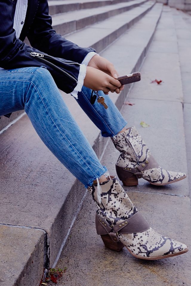 Free people outlet snake boots