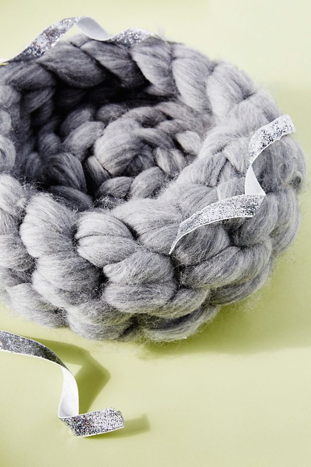 Chunky Knit Wool Cat Bed