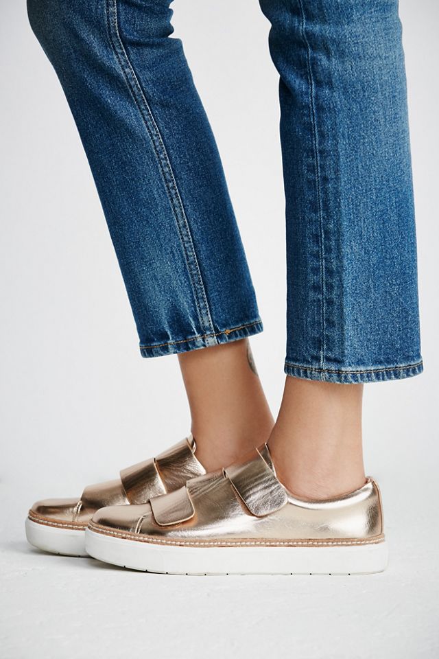 Caravan Sneaker #1
