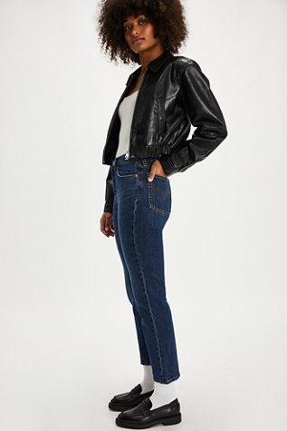 Levi's Wedgie Straight Jeans product page