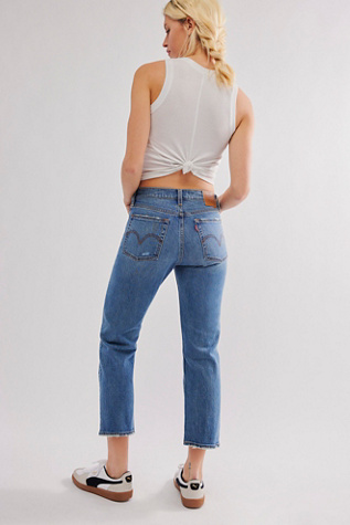 Levi's Wedgie Straight Jeans product page