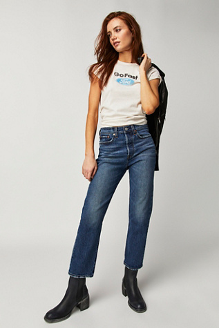 Levi's Wedgie Straight Jeans product page