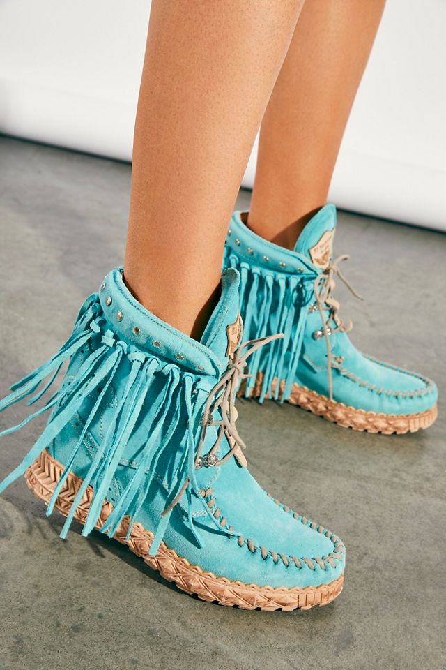 Lace up cheap moccasin booties