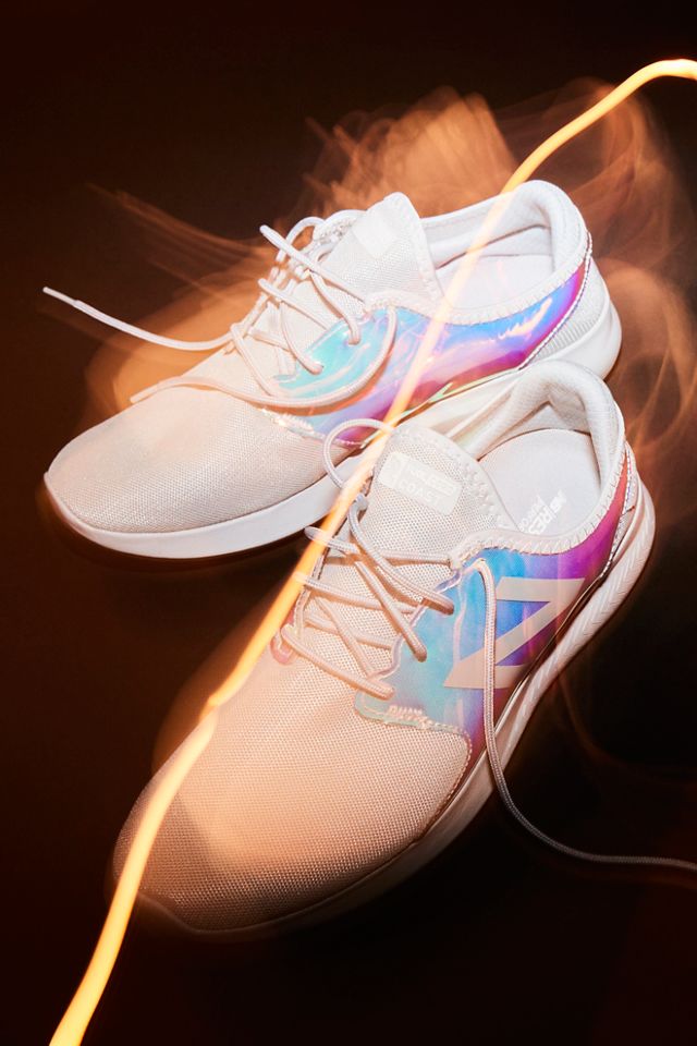 Fuelcore running sales sneaker iridescent