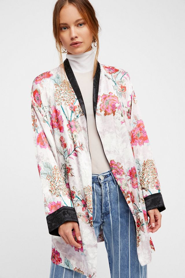 Ladies Who Lounge Kimono #2