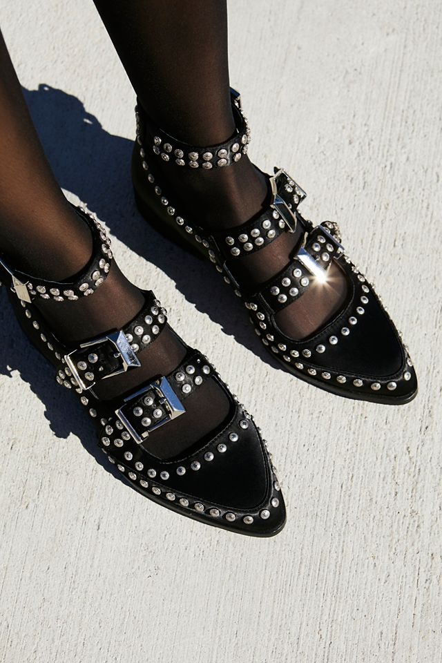 Cooper Studded Flat