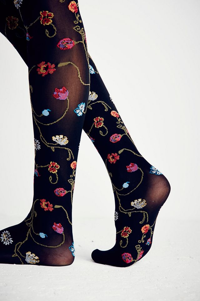 Meet In the Garden Tight #3