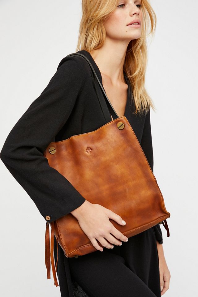 Old trend discount daisy leather tote