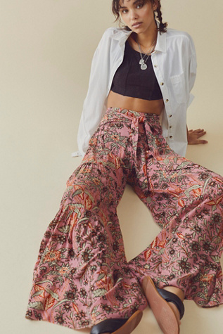 wide legged pants