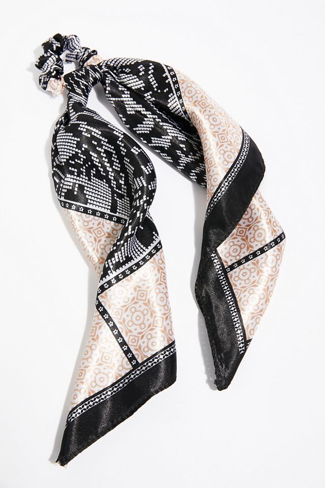 Printed Scarf Pony #1