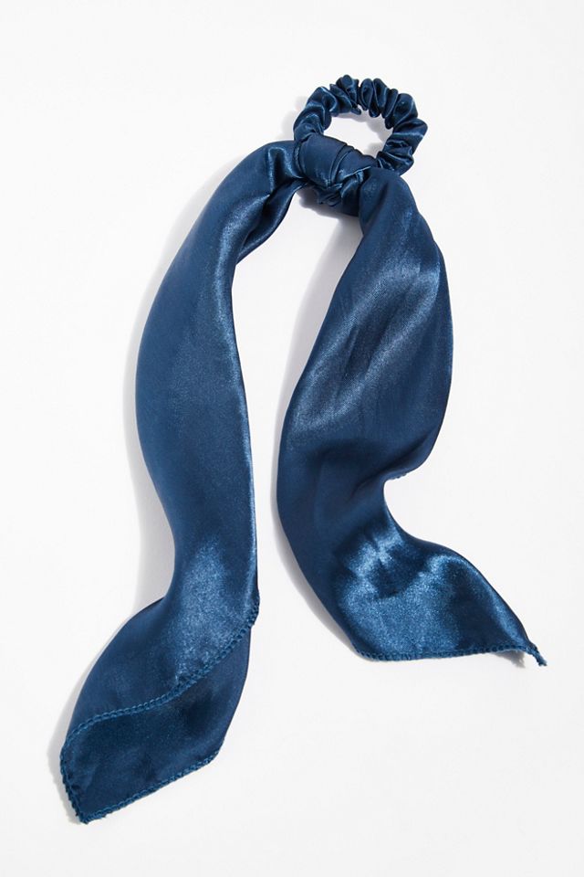 Solid Scarf Pony #1