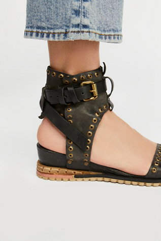 Chaussures Compensées Tessa Noir - Taille 6 Femme - Occasion - Style Wedge Slip-on
