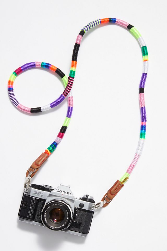 rigtig meget gruppe Mistillid Le Pom Pom Camera Strap | Free People