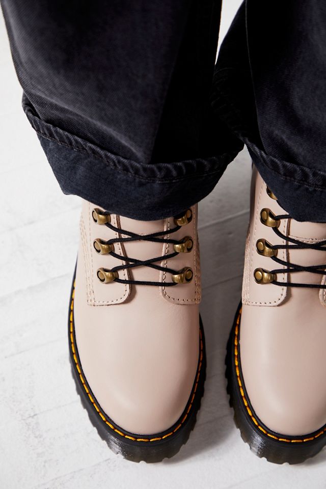 Dr martens best sale leona sale