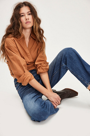 Levi's Ribcage Straight Ankle Jeans at Free People in Dark Wash, Size: 27