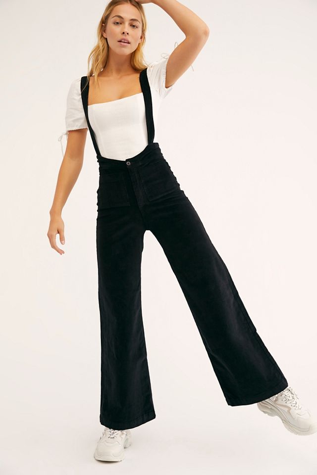 Flared store suspender pants