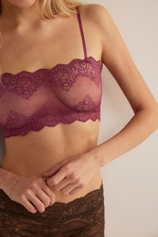 So Fine Lace Crop