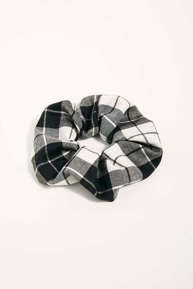 Oversize Plaid Scrunchie #1