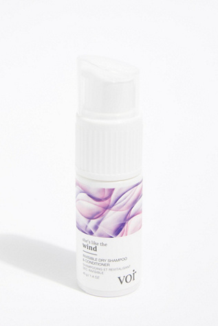 Voir She's Like The Wind Dry Shampoo at Free People