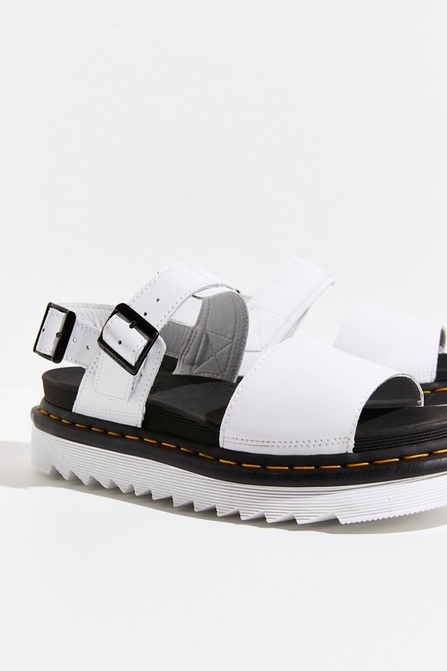 Dr martens black online voss sandals