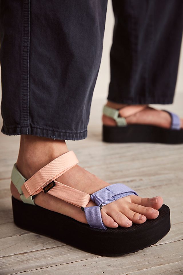 Flatform Universal Teva Sandals
