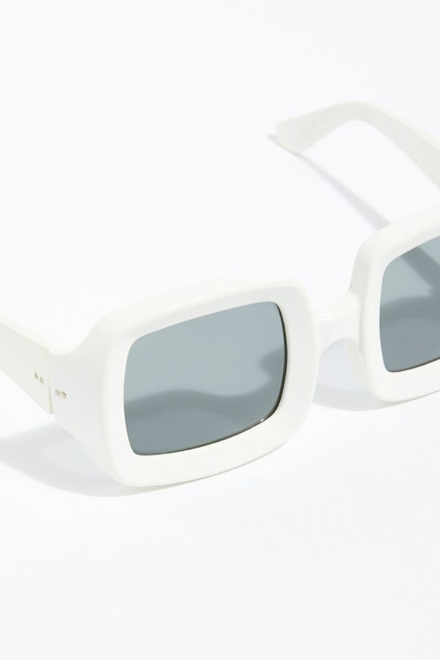 White Sunglasses 1960s Style Sunglasses White Sunglasses 1960s Mod